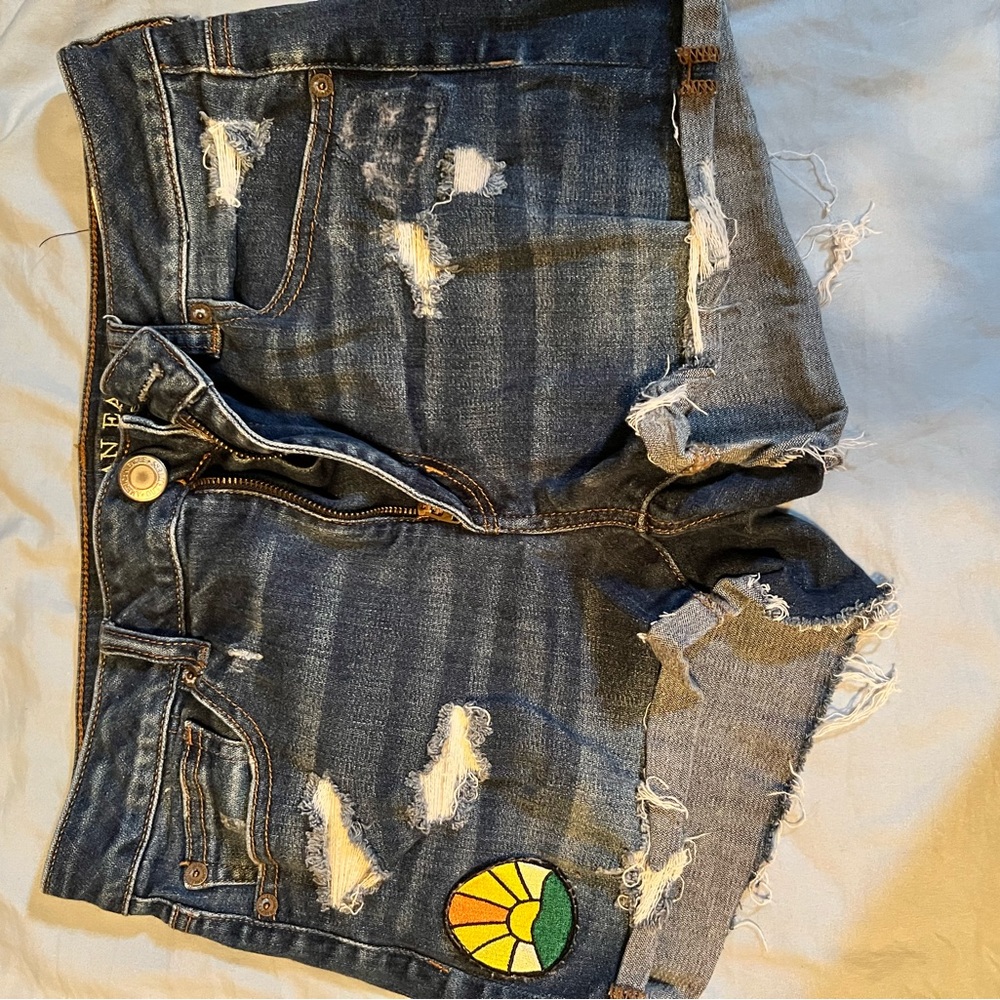 Cute little high waisted shorts